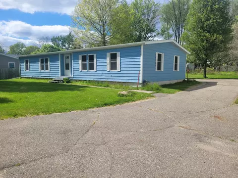 316 E Saint Joe St, Litchfield, MI 49252