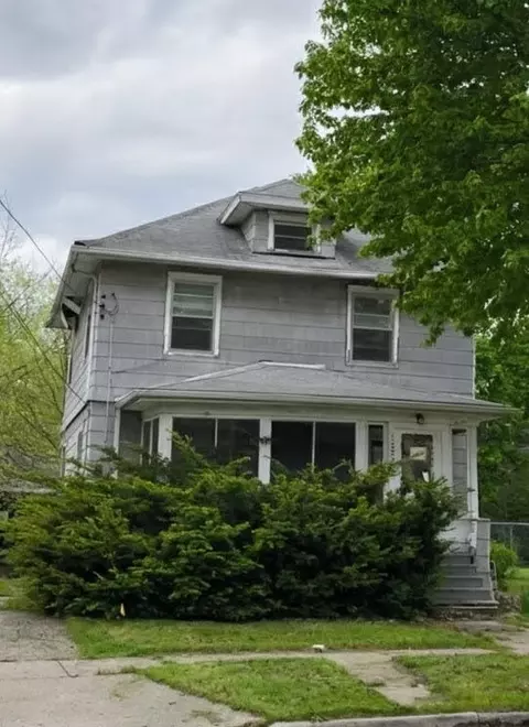 1232 Maple Ave, Jackson, MI 49203