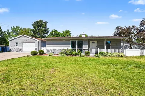 2420 Eastfield Dr, Niles, MI 49120