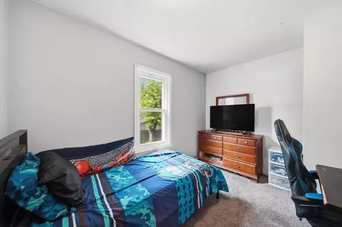 Bedroom - 407 Hinckley Blvd, Jackson, MI 49203 photo 1 of 6
