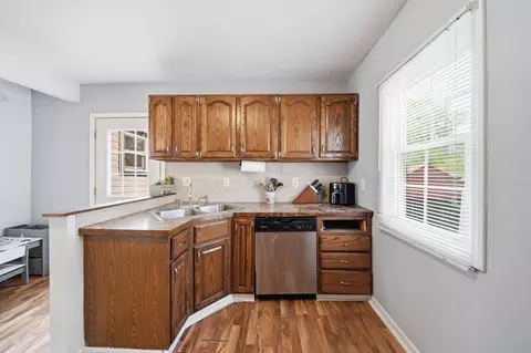 Kitchen - 407 Hinckley Blvd, Jackson, MI 49203 photo 1 of 1