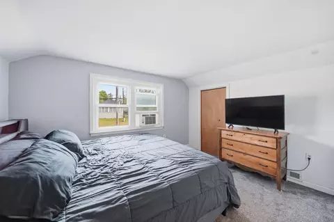 Bedroom - 407 Hinckley Blvd, Jackson, MI 49203 photo 3 of 6