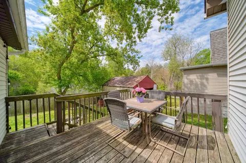 Exterior - 407 Hinckley Blvd, Jackson, MI 49203 photo 7 of 8