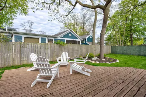 Exterior - 118 S Spring St, Douglas, MI 49406 photo 9 of 11