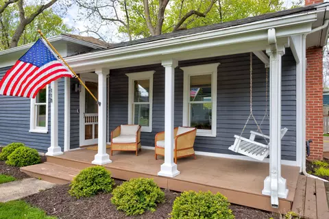 Exterior - 118 S Spring St, Douglas, MI 49406 photo 2 of 11