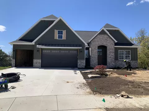 7814 Woodhurst Dr NE, Rockford, MI 49341
