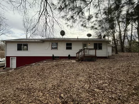 24880 L Dr N, Albion, MI 49224