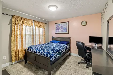 Bedroom - 1507 Wellman Rd, Dewitt, MI 48820 photo 2 of 7