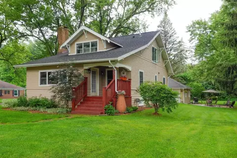 2407 Fairfield Ave, Kalamazoo, MI 49048