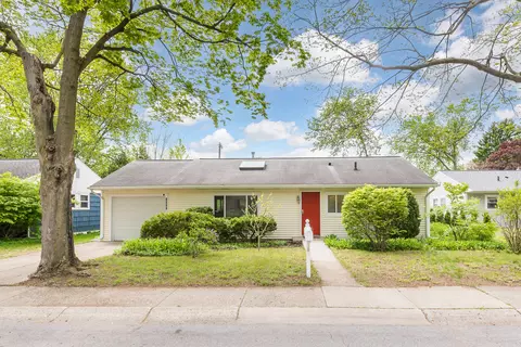 1932 Brock Ct, Ann Arbor, MI 48104