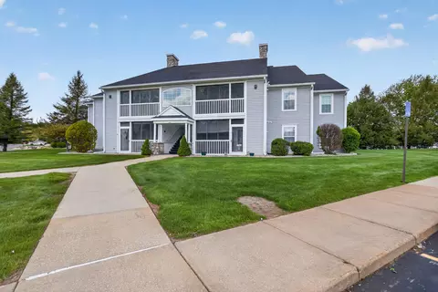 773 W Barrington Cir, Jackson, MI 49203