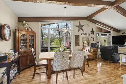 Dining - 11820 Killarny Cir, Jerome, MI 49249 photo 2 of 3
