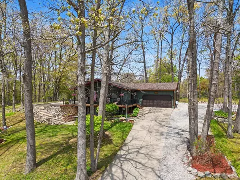 Exterior - 11820 Killarny Cir, Jerome, MI 49249 photo 15 of 18