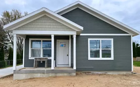 1351 Ada Ave, Muskegon, MI 49442