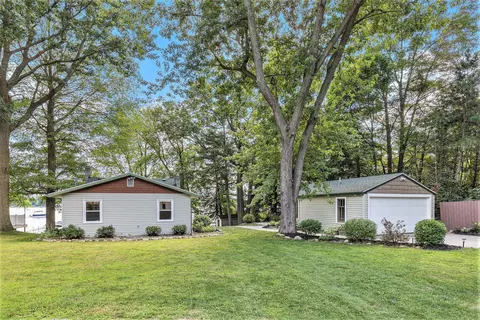 Exterior - 4431 W Stanton Rd, Stanton, MI 48888 photo 7 of 16