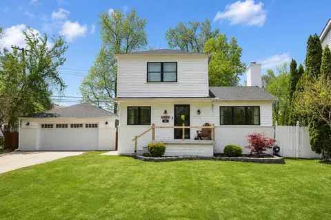 30733 Elmwood St, Garden City, MI 48135