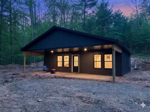 19070 Joslin Cir, Big Rapids, MI 49307