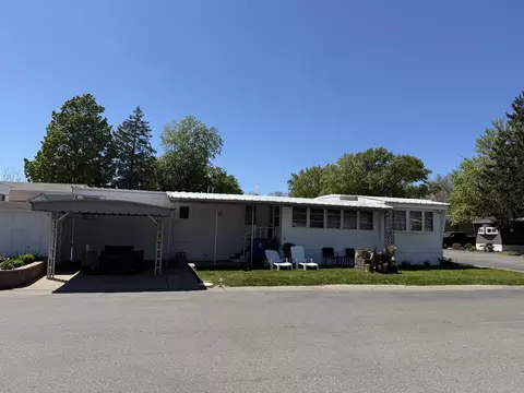 333 E Lakewood Blvd #71, Holland, MI 49424