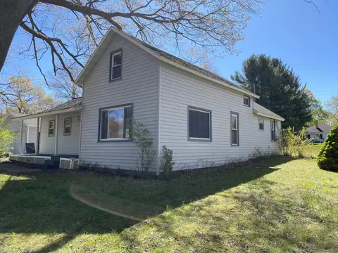 7942 Hill St, Montague, MI 49437