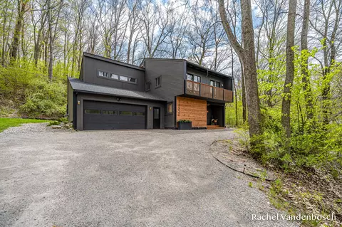 11520 Grand River Dr SE, Lowell, MI 49331