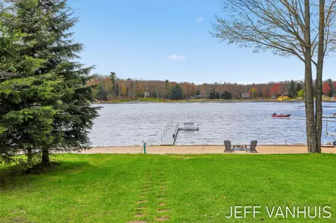 Exterior - 11049 S Jacquelyn Ln, Baldwin, MI 49304 photo 10 of 25