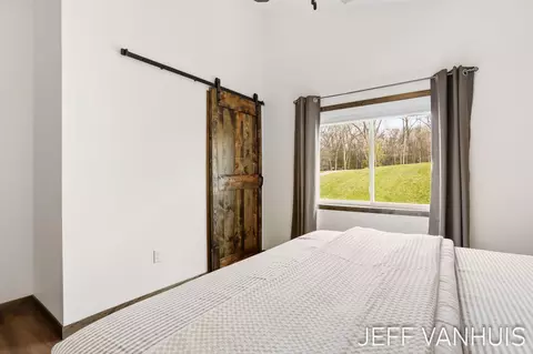 Bedroom - 11049 S Jacquelyn Ln, Baldwin, MI 49304 photo 4 of 7