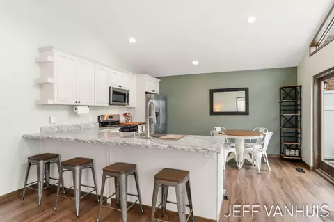 Kitchen - 11049 S Jacquelyn Ln, Baldwin, MI 49304 photo 3 of 5
