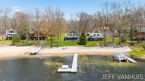Exterior - 11049 S Jacquelyn Ln, Baldwin, MI 49304 photo 23 of 25