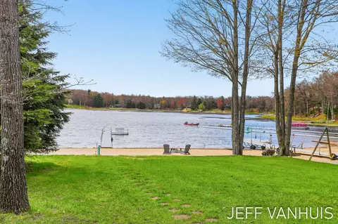 Exterior - 11049 S Jacquelyn Ln, Baldwin, MI 49304 photo 11 of 25