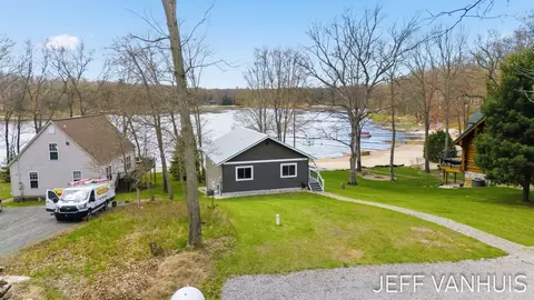 Exterior - 11049 S Jacquelyn Ln, Baldwin, MI 49304 photo 21 of 25