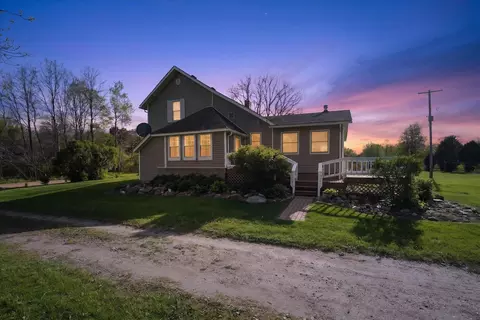 8627 D Dr S, Ceresco, MI 49033