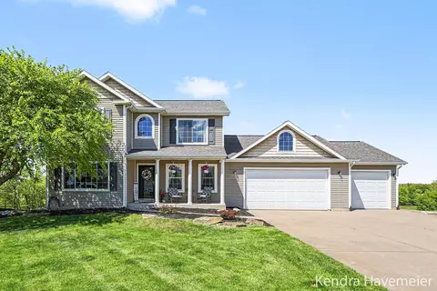 4483 Chicory Ct, Wayland, MI 49348
