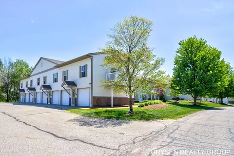 5752 E Town Dr #9, Hudsonville, MI 49426