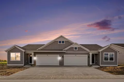 966 Scioto Dr NW #6, Comstock Park, MI 49321