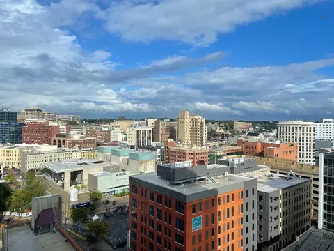 117 Campau Cir NW, Grand Rapids, MI 49503