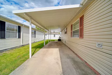 704 Hidden River Dr, Adrian, MI 49221 photo 26