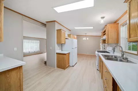 704 Hidden River Dr, Adrian, MI 49221 photo 11