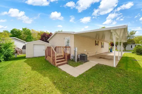 704 Hidden River Dr, Adrian, MI 49221 photo 24