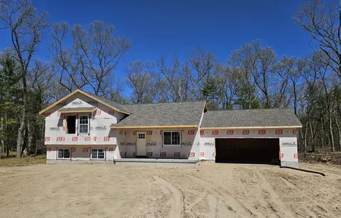 6810 Staple Rd, Twin Lake, MI 49457
