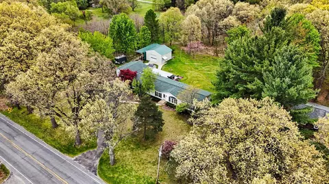 7920 10 Mile Rd NE, Rockford, MI 49341