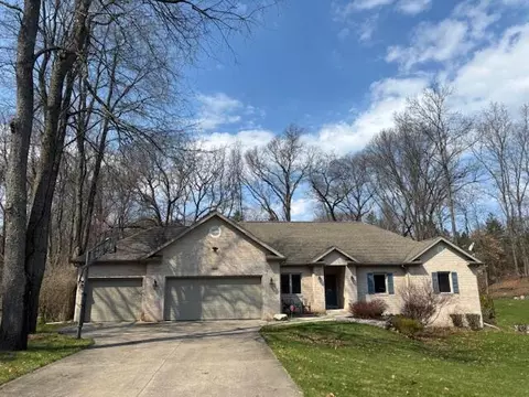 5062 Autumn Glen St, Kalamazoo, MI 49009