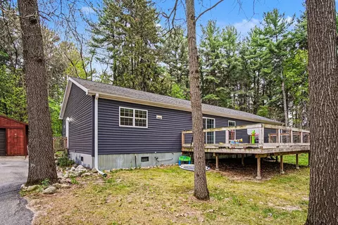 11595 13 Mile Rd NE, Rockford, MI 49341