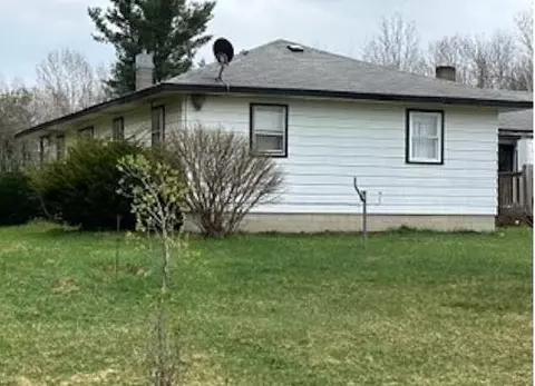 4419 10 Mile Rd, Evart, MI 49631