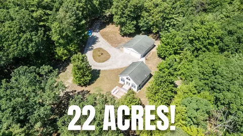 6653 W Jackson Rd, Pentwater, MI 49449