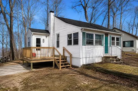 211 North Dr, Brooklyn, MI 49230