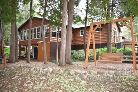 3559 E 56th St, Chase, MI 49623