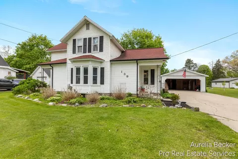 139 S Vosper St, Saranac, MI 48881