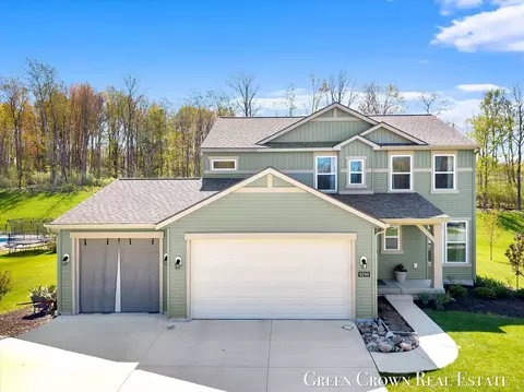 9299 Sunset Ridge Dr NE, Rockford, MI 49341
