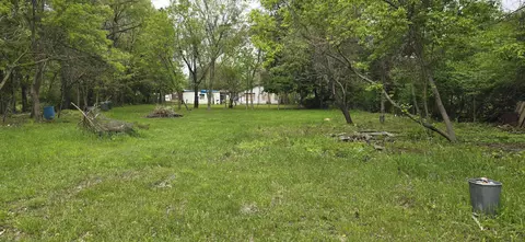 Exterior - 17881 S River Rd, Three Rivers, MI 49093 photo 4 of 6