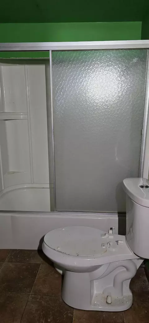 Bath - 17881 S River Rd, Three Rivers, MI 49093 photo 2 of 2